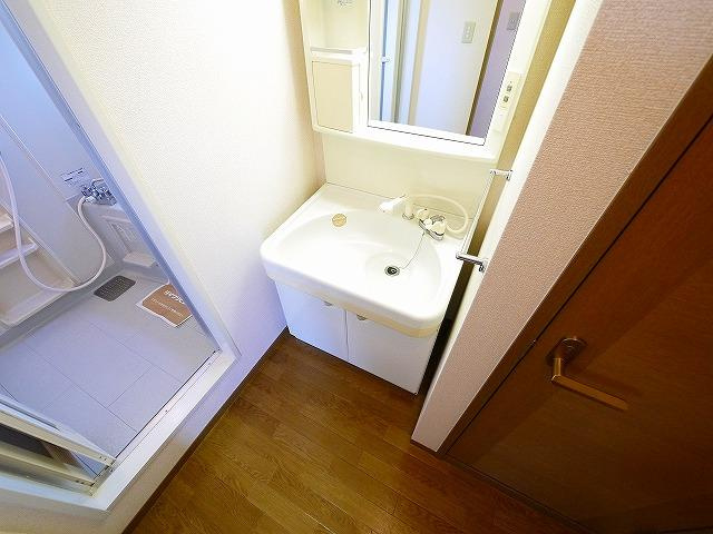 サンリッチの洗面所|洗髪洗面化粧台です