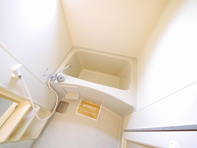 サンリッチの浴室|浴室は窓付きなので湿気に困りません