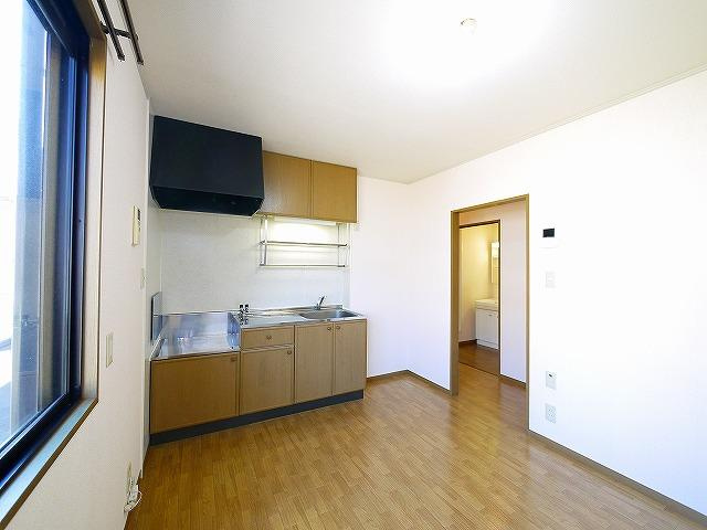 サンリッチの居間・リビング|シンプルな居間です