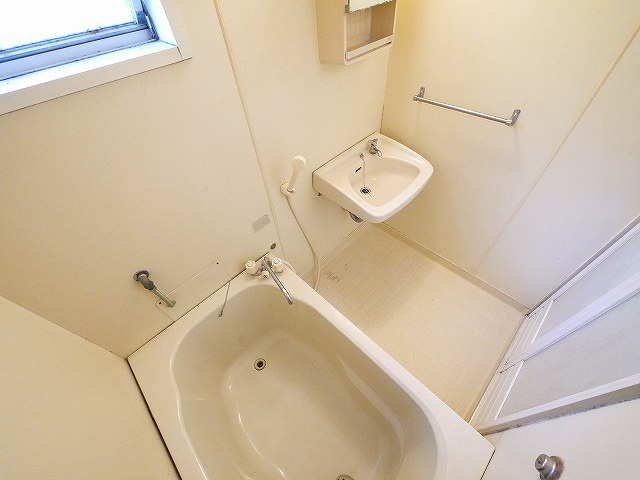 サンコート神殿Ａの浴室|日々の疲れを癒すお風呂です