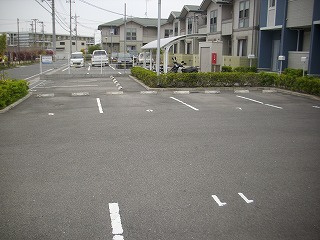 【駐車場】 | LIVRE 1