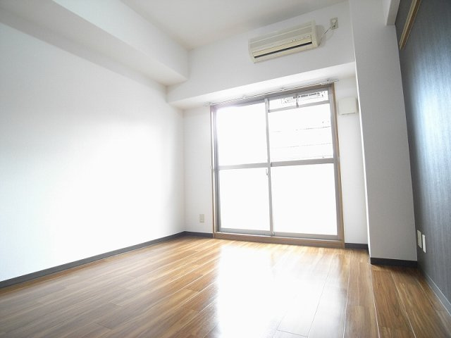 【洋室】 | ファミール吉田Ⅲ