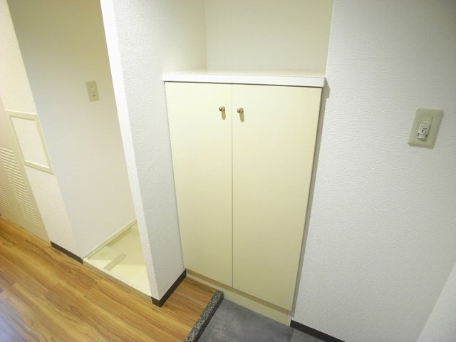 【玄関】 | ファミール吉田Ⅲ | シューズボックス