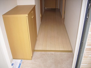 【玄関】 | ネオ ビヤン Ⅰ