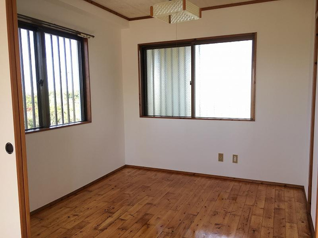  | メゾンひとし