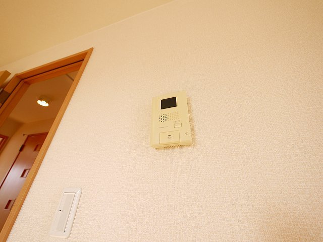 ハイツメビウス　Ｂ棟のセキュリティ|モニター付きインターホンです。