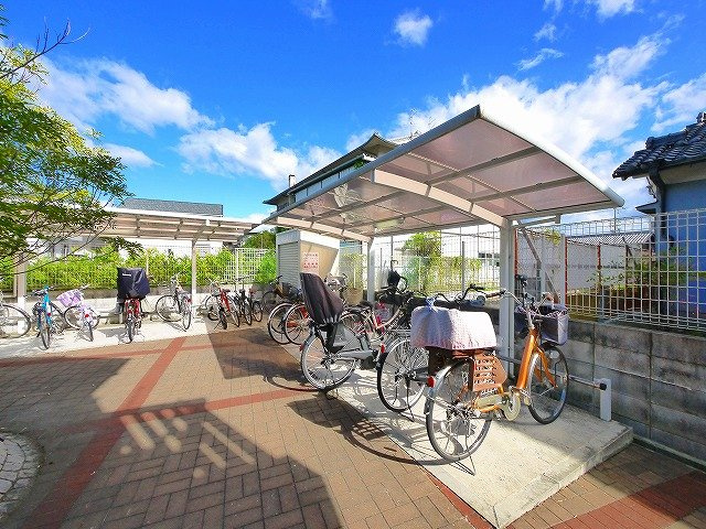 ハイツメビウス　Ｂ棟のその他共用部分|自転車置き場ｄす。