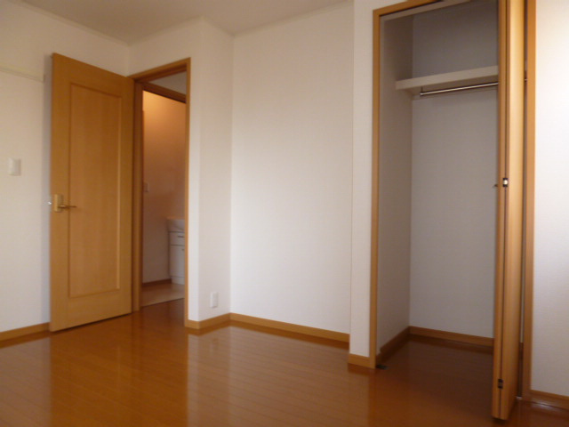 スクエア・レジデンスＢの洋室