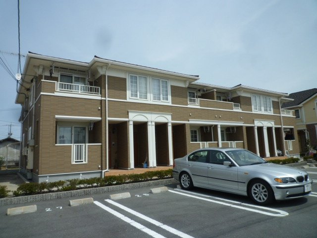 スクエア・レジデンスＢの外観