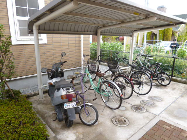 スクエア・レジデンスＢのその他共用部分|駐輪場