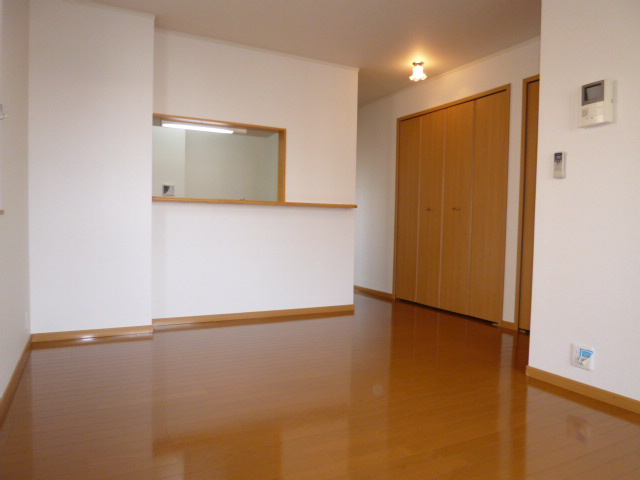 スクエア・レジデンスＢの居間・リビング|ダイニング