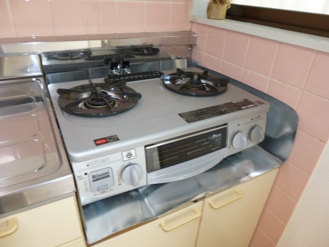 茶屋町エビスコーポのキッチン|ガスコンロ