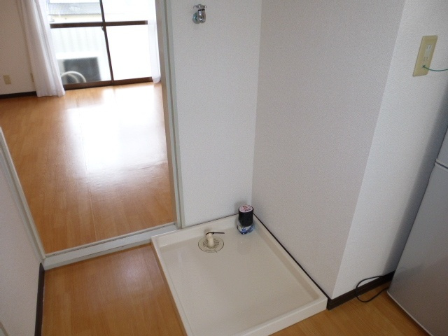 茶屋町エビスコーポのその他|洗濯機置き場