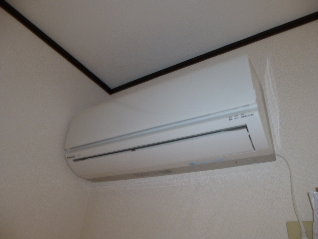 茶屋町エビスコーポの設備|エアコン