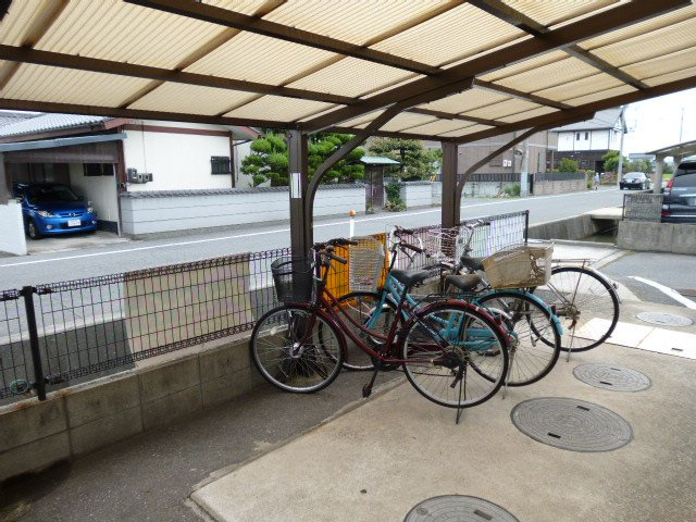茶屋町エビスコーポのその他共用部分|自転車置き場