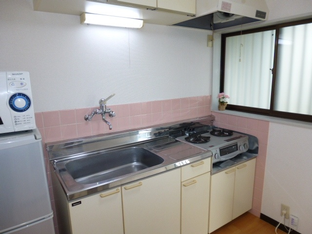 茶屋町エビスコーポのキッチン