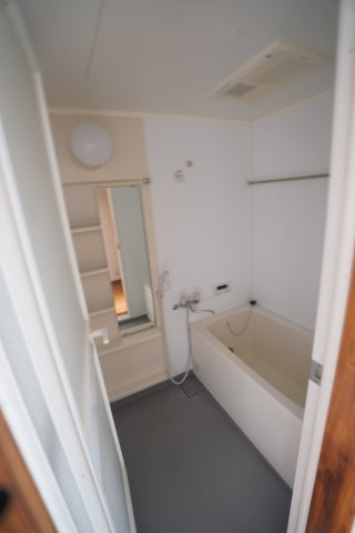 宇津木アパートの浴室