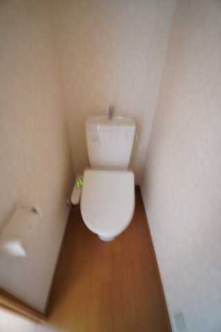 宇津木アパートのトイレ