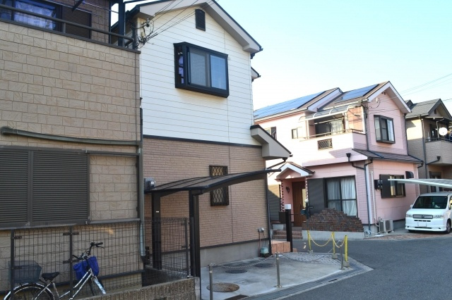 和泉市府中町　中古一戸建ての外観