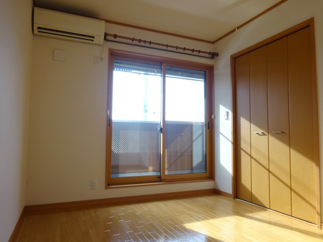 ヴァロリス向中野の寝室