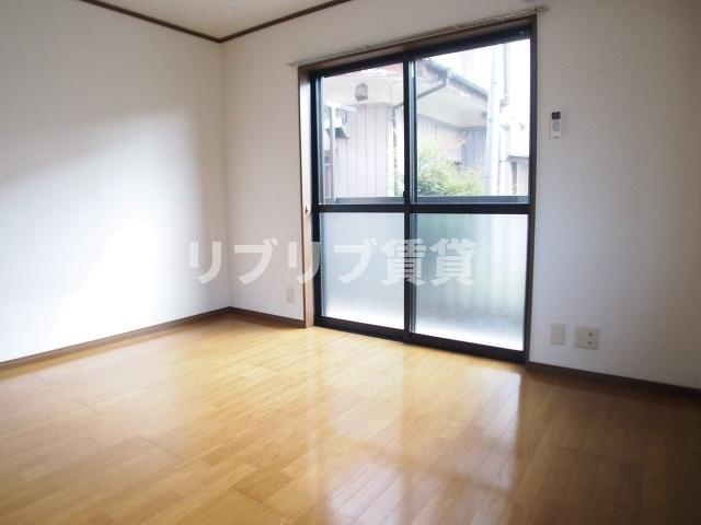 アルト弁天の居間・リビング