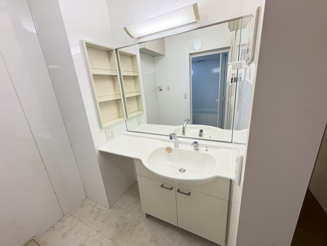 エスポワール ソレーユの独立洗面台