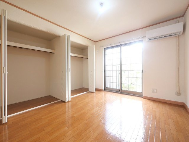 La・Rochelleの寝室|開放的な寝室です
