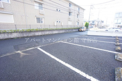 【駐車場】 | シャルマンレーヌ