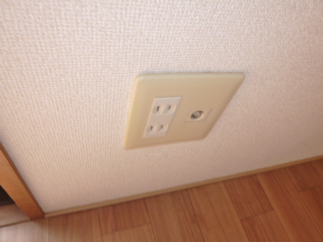 サリネージュ山手Ｄの設備