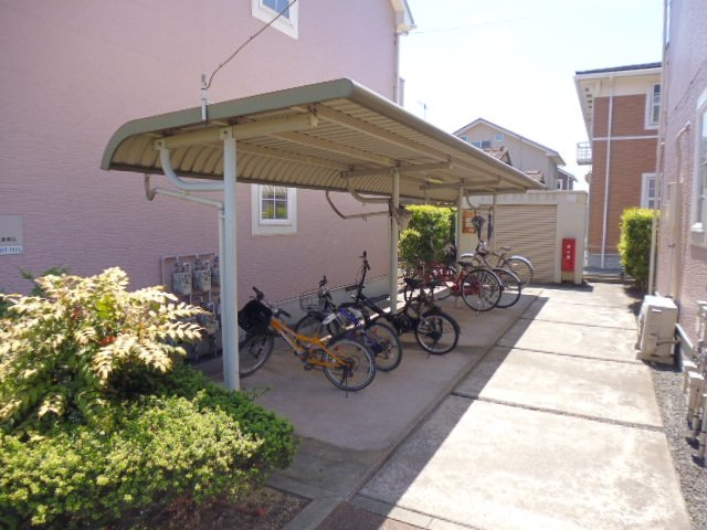 クオーター・レジデンスＡのその他共用部分|駐輪場