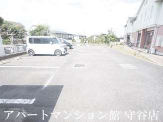 【駐車場】