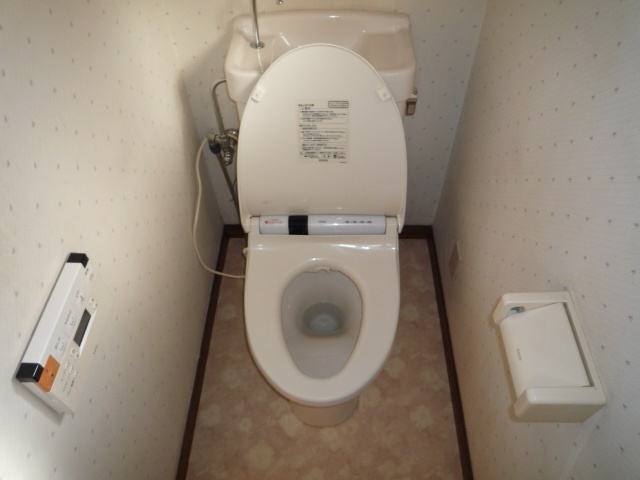 増田邸貸家のトイレ