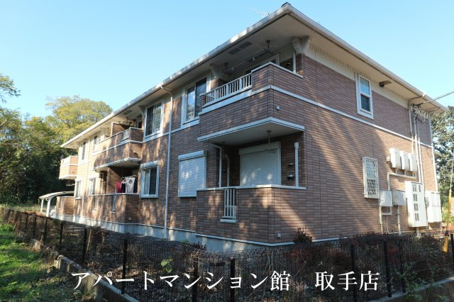 パーク・ヒルズ利根参番館の外観