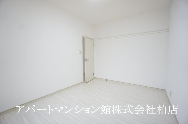 ワコーレ北柏エレガンスの寝室
