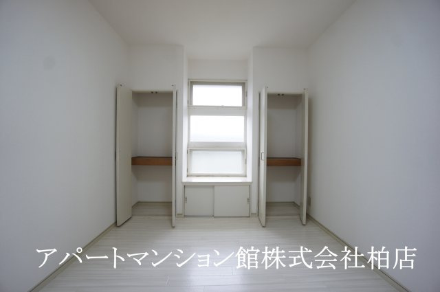 ワコーレ北柏エレガンスの寝室