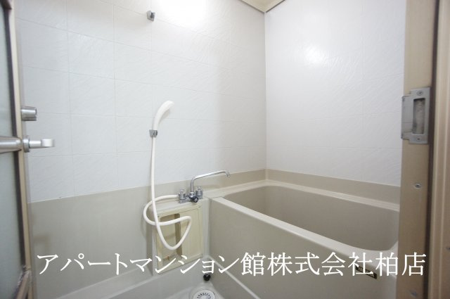 ワコーレ北柏エレガンスの浴室