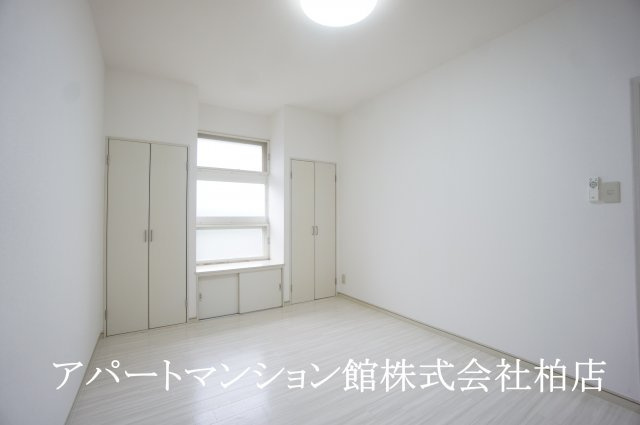 ワコーレ北柏エレガンスの寝室