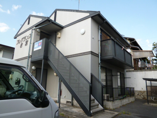 都窪郡早島町若宮のアパートの外観