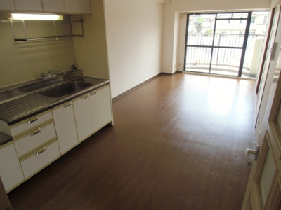 【居間・リビング】 | フローラル岸和田