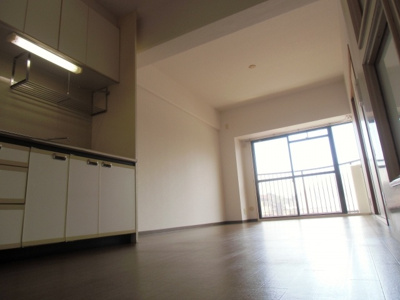 【居間・リビング】 | フローラル岸和田