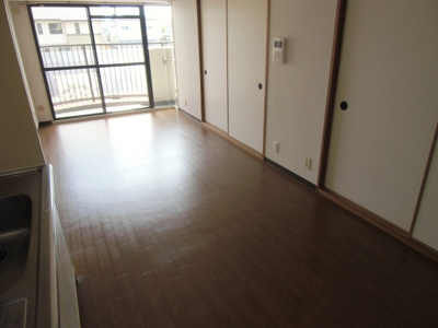 【居間・リビング】 | フローラル岸和田