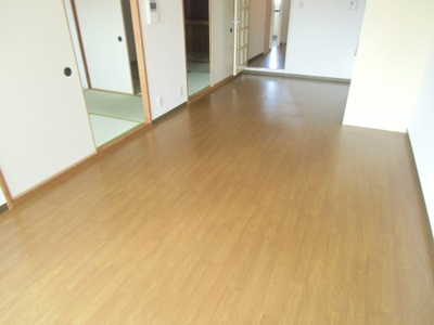 【居間・リビング】 | フローラル岸和田