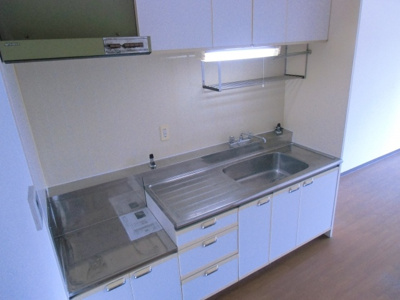 【キッチン】 | フローラル岸和田 | 快適にお使い頂ける広さのキッチン