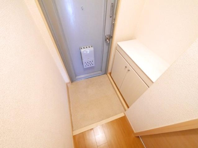 ライフ・イックスの玄関|明るい玄関です