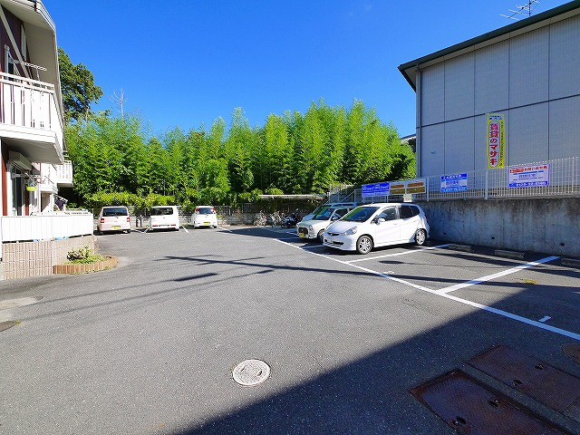 メルベーユルピナの駐車場