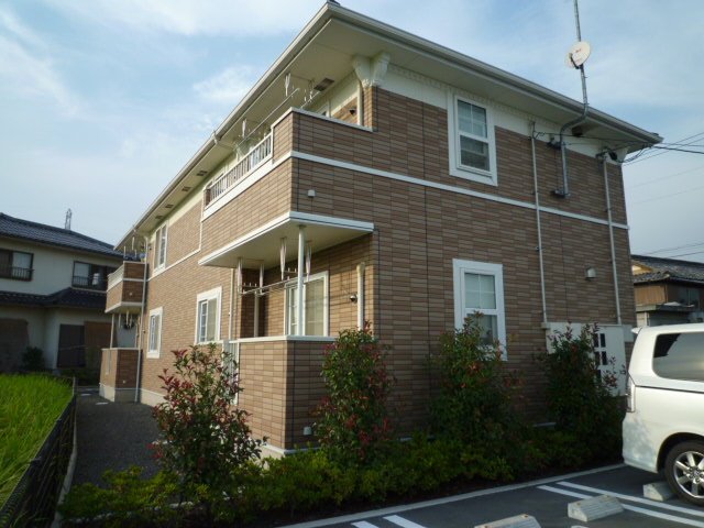 総社市門田のアパートの外観