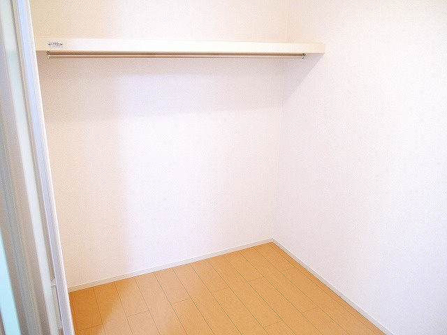 ベルアルシオンの洋室|明るい洋室です