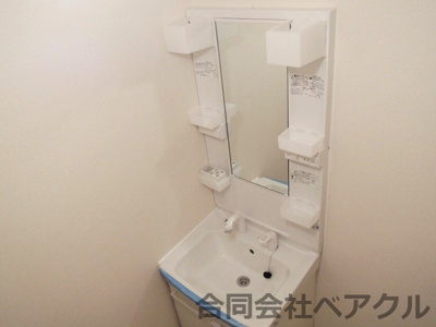 【洗面所】 | GRAZIA南河原 | スペースが確保できる洗面所です