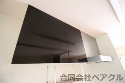 【キッチン】 | アクティ勧修 | コンパクトなキッチンで掃除もラクラク