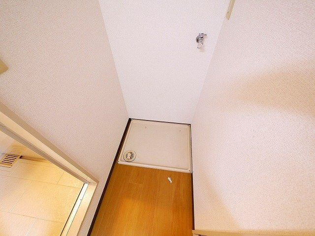 ジュネス東生駒の設備|室内洗濯機置き場